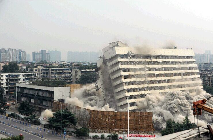 大楼爆破引起的振动